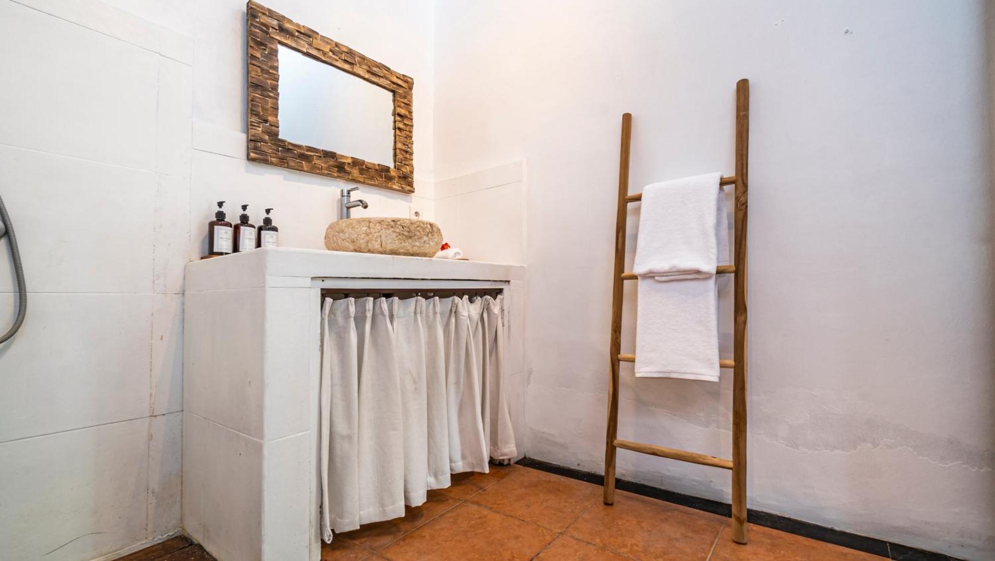 Lulu House En